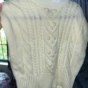 Forever 21 sweater vest size M